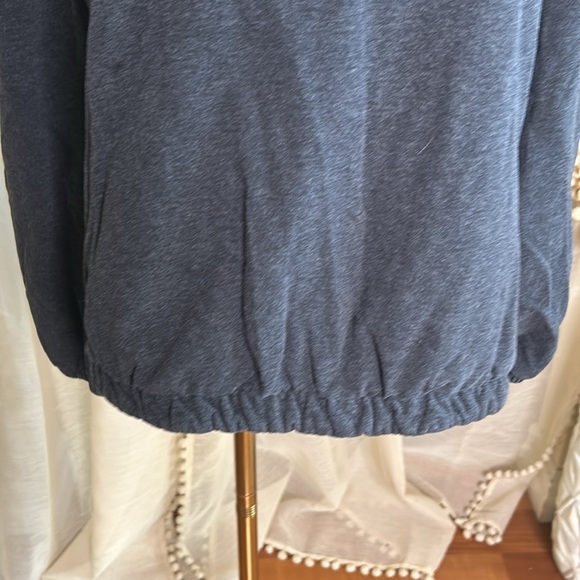 Lululemon Grey Sweater Older Style Moc Neck Turtle Collar Sz 6 ? - Picture 2 of 8